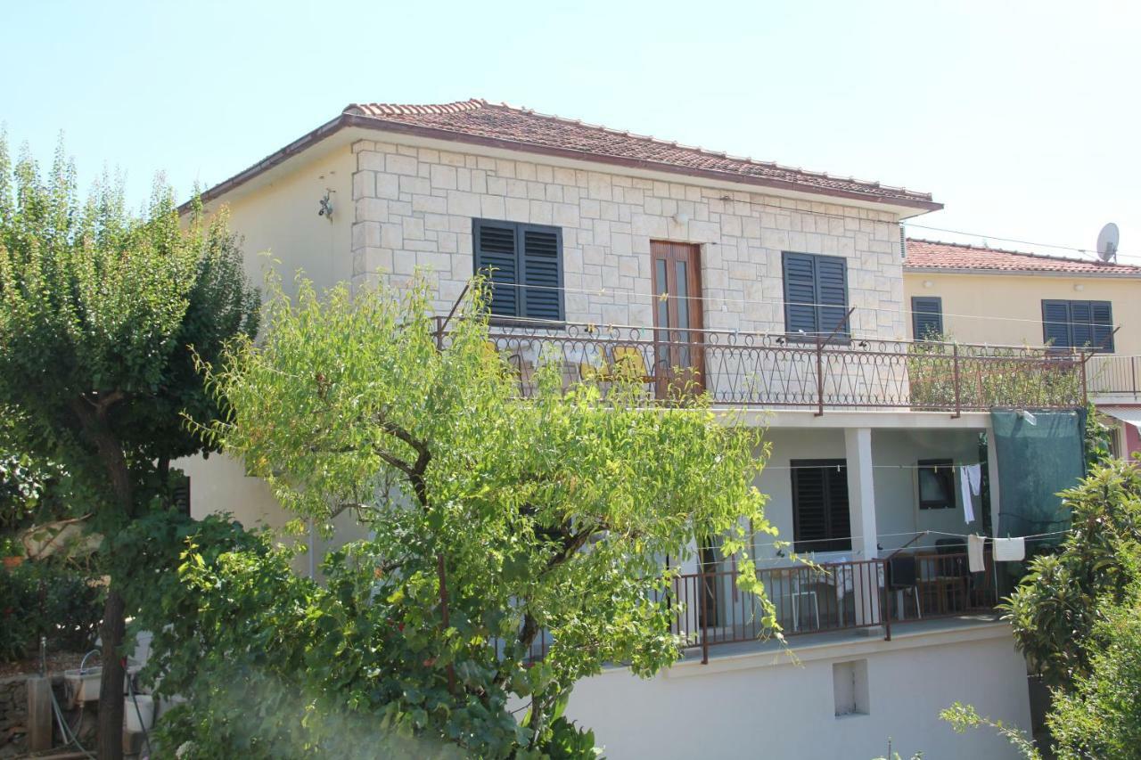 Appartement App Dujmovic à Supetar Extérieur photo
