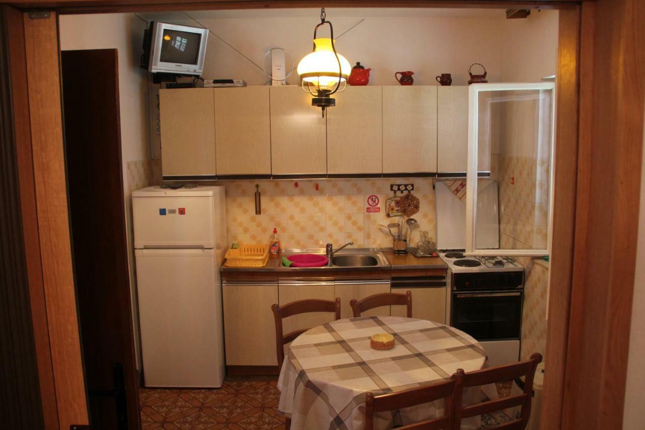 Appartement App Dujmovic à Supetar Extérieur photo