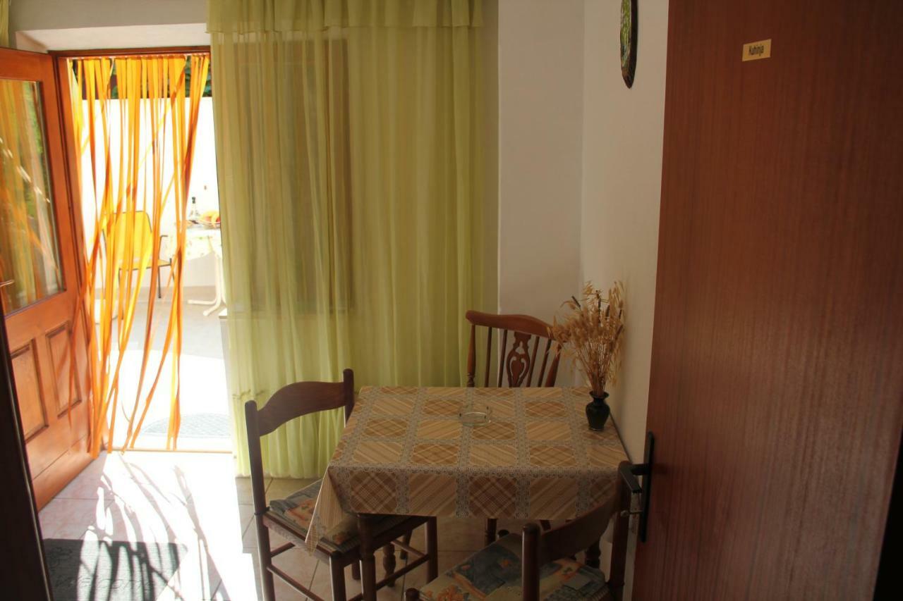 Appartement App Dujmovic à Supetar Extérieur photo